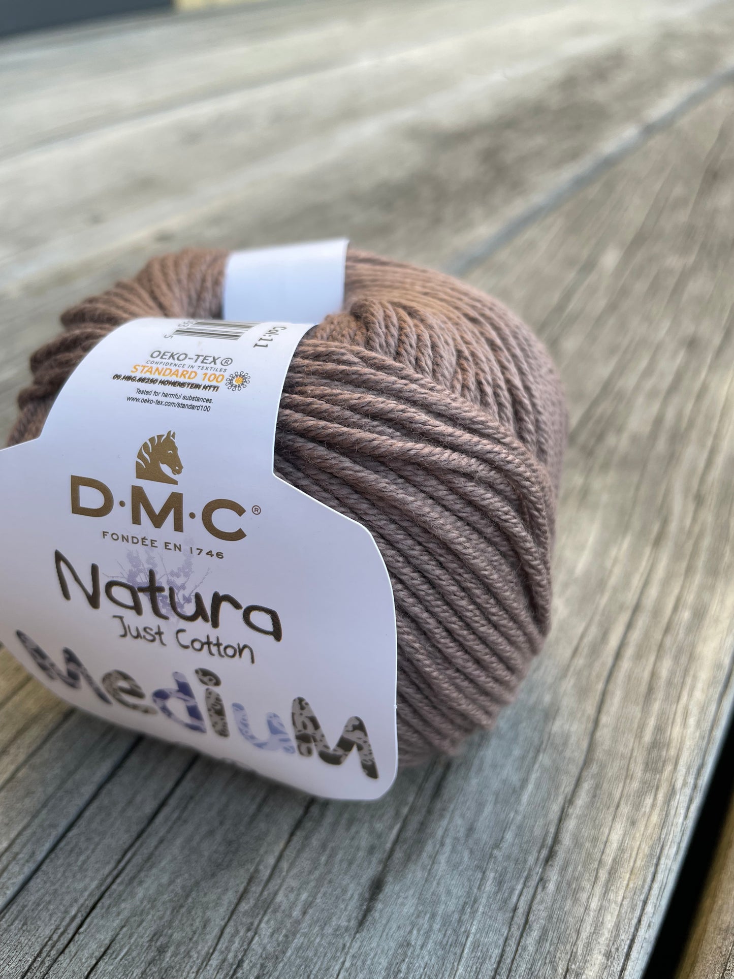 DMC Natura Medium Cotton